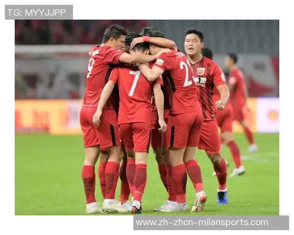 恒大与上港激战回顾精彩集锦展现足球魅力与团队精神